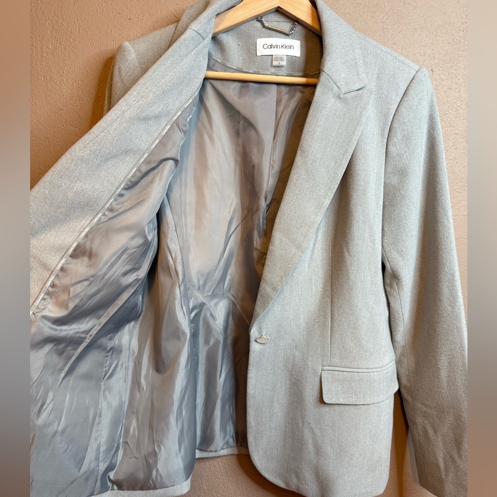 Calvin Klein Women's Soft Gray One Button Notch Lapels Structured Blazer Sz 12 - Picture 14 of 16